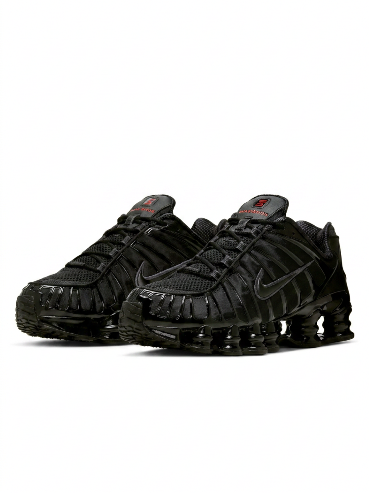 DISTRICT® TL - TRIPLE BLACK