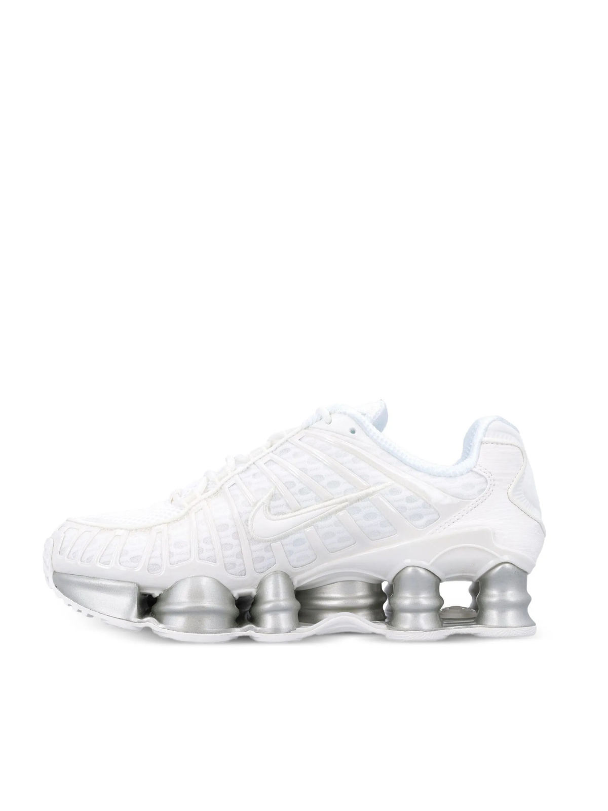 DISTRICT® TL - TRIPLE WHITE